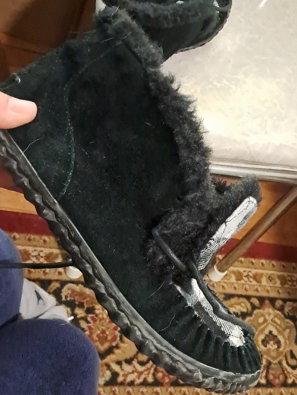 Sorel Fuzzy Slippers - Picture 6 of 8